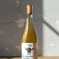 Menina d'Uva Branco 2023